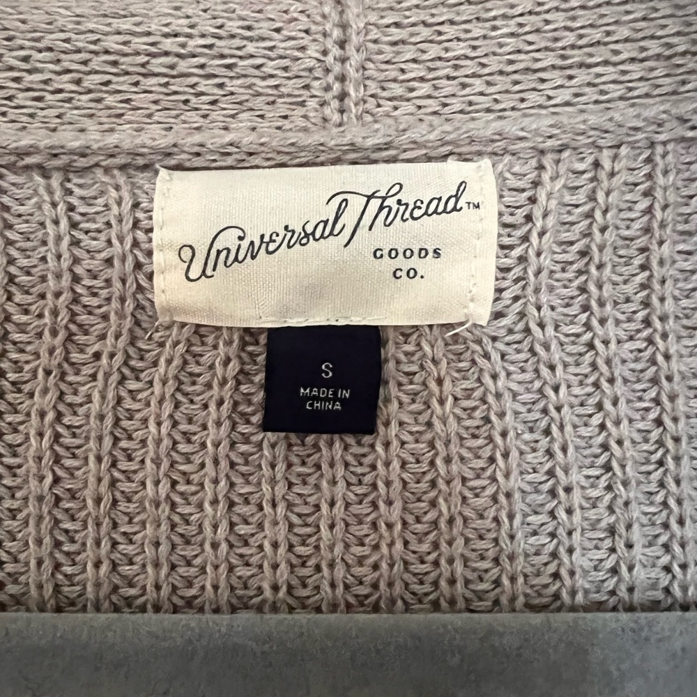 Cardigan - Picture 3 of 6
